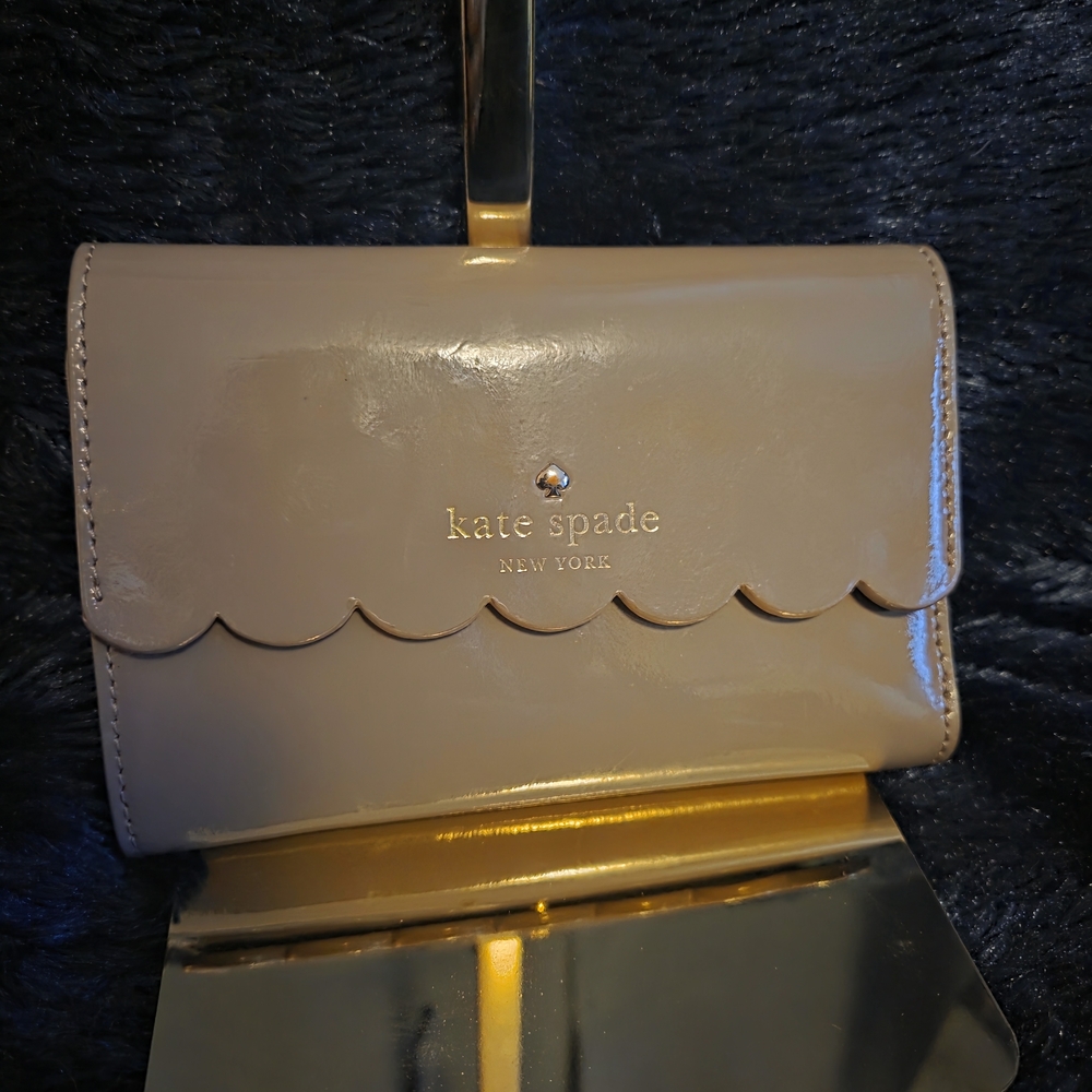 Kate Spade New York Blush Scallop Edge Wallet Clutch – Leather, Gold Logo